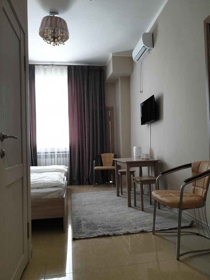 Station Hostel Atyrau Bagian luar foto